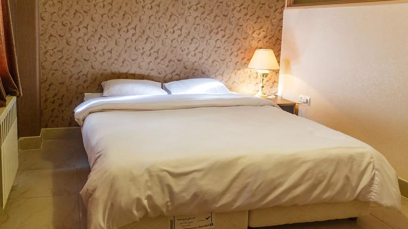 Zendehrod Hotel