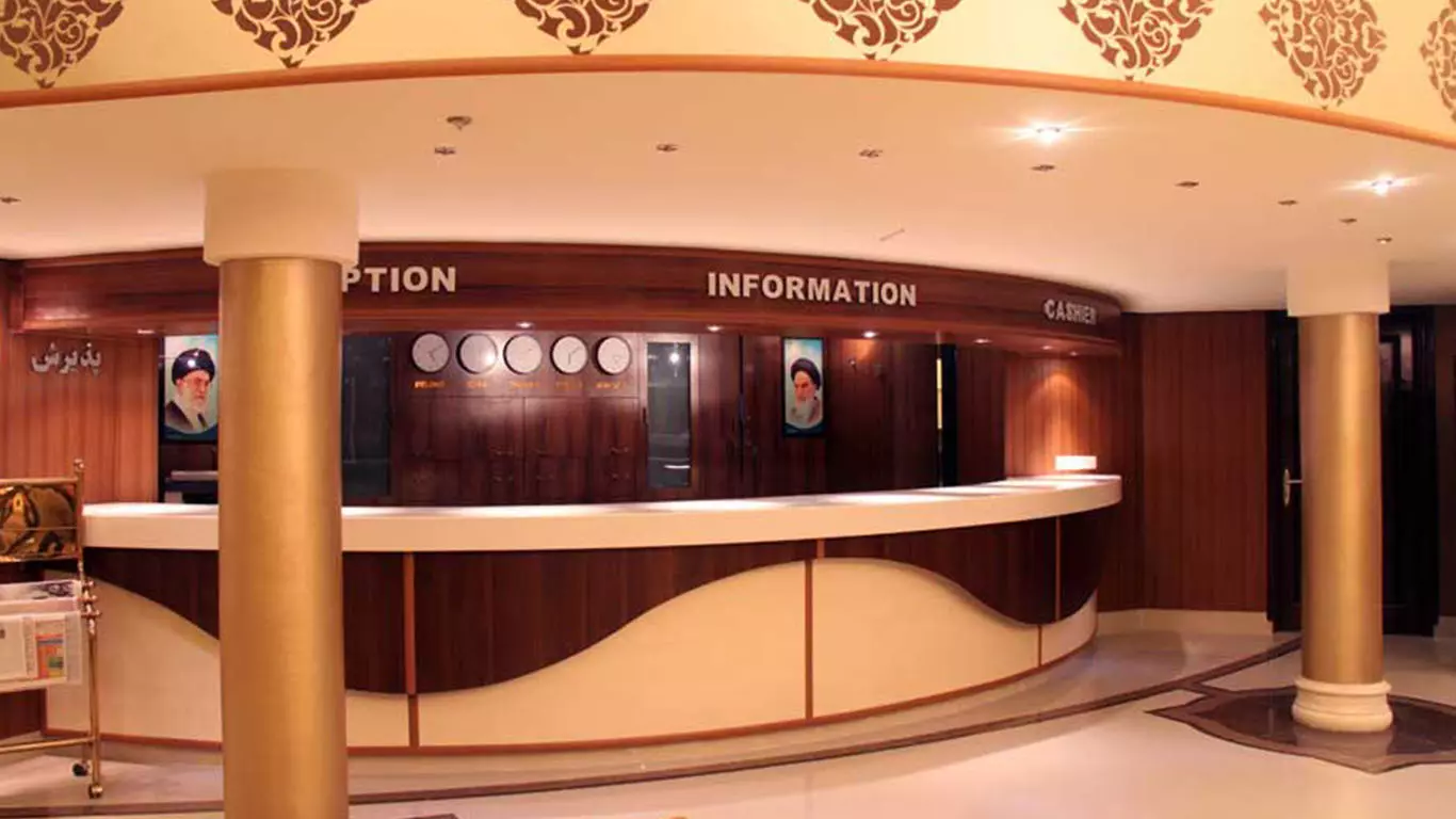 Helia Hotel