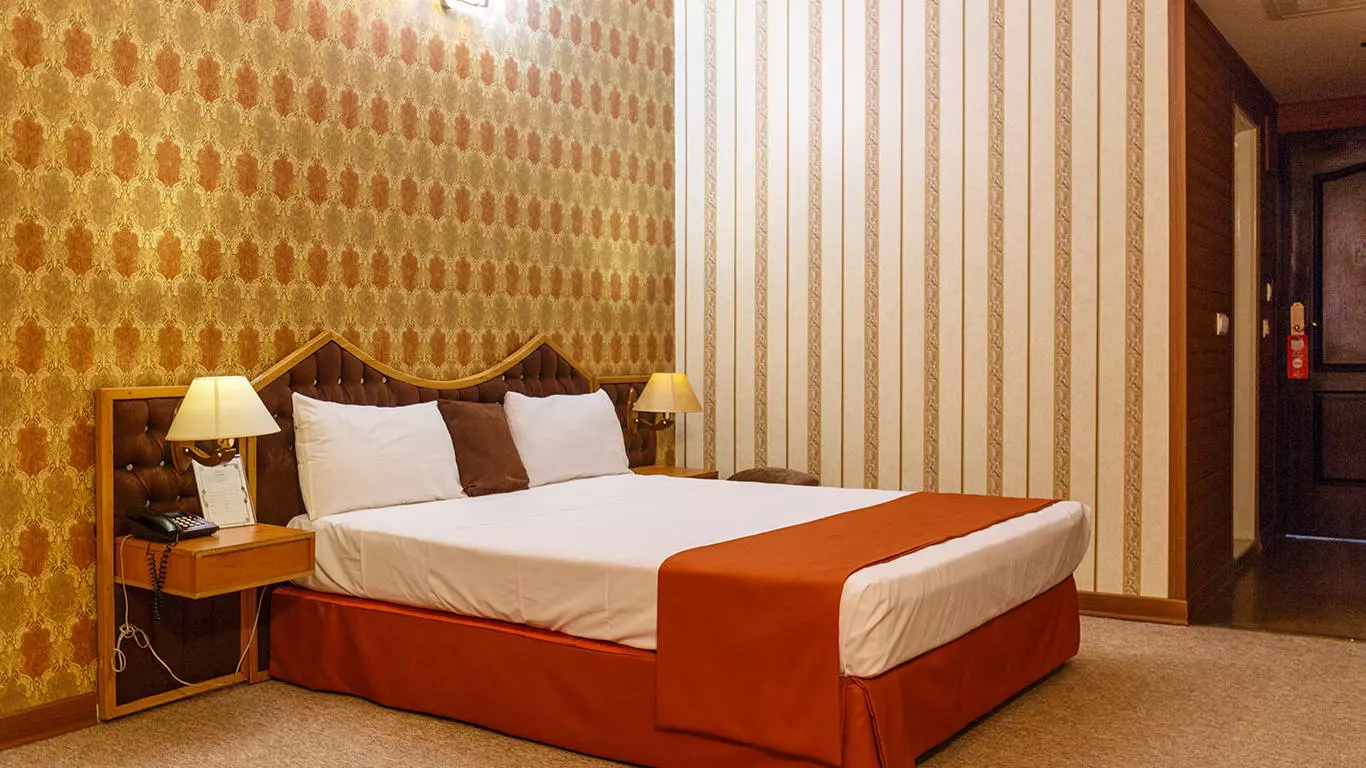Park Saadi Hotel
