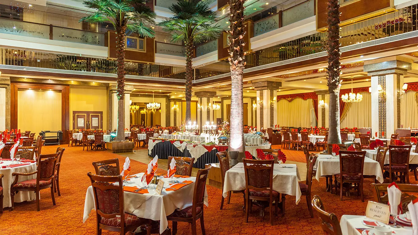 Darvishi Royal Hotel