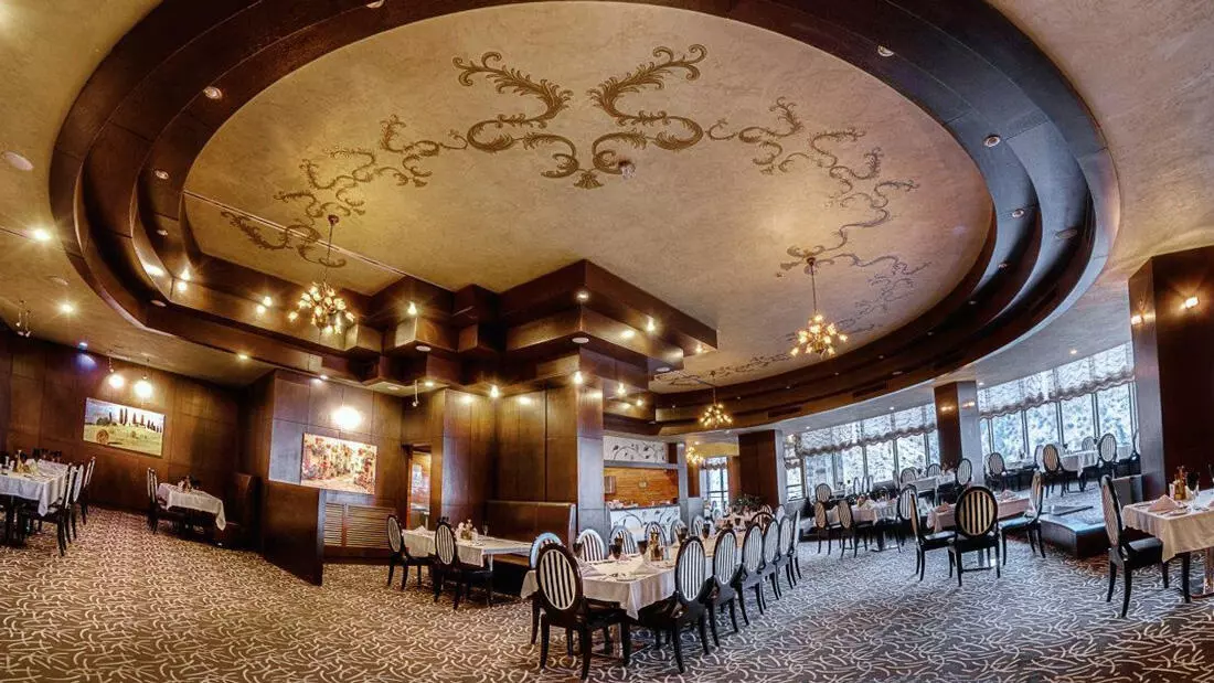Shiraz Grand Hotel