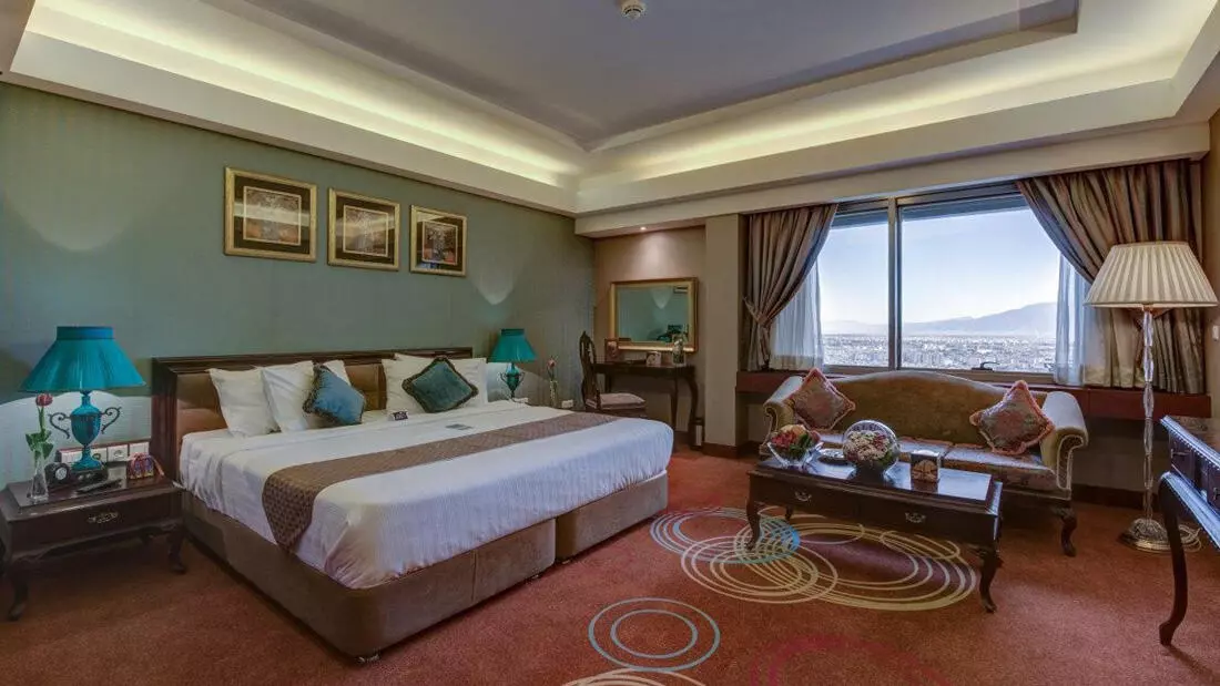 Shiraz Grand Hotel