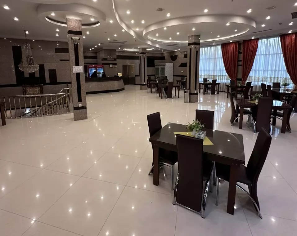 Helia Hotel