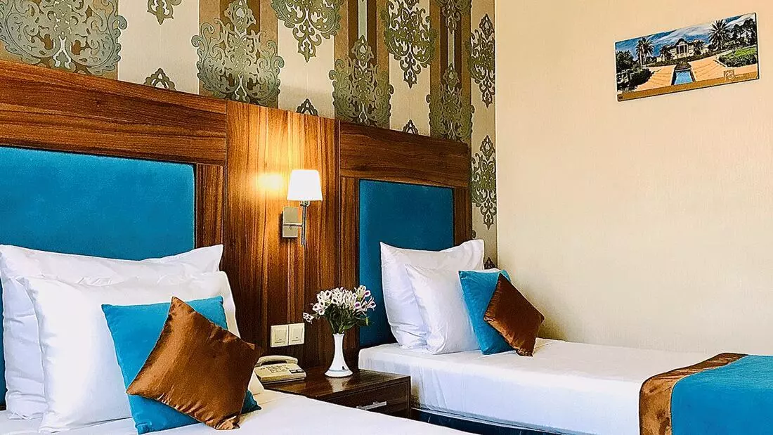 Parsian Hotel