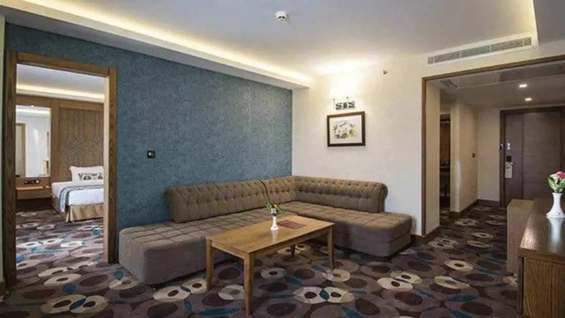 Homa Hotel