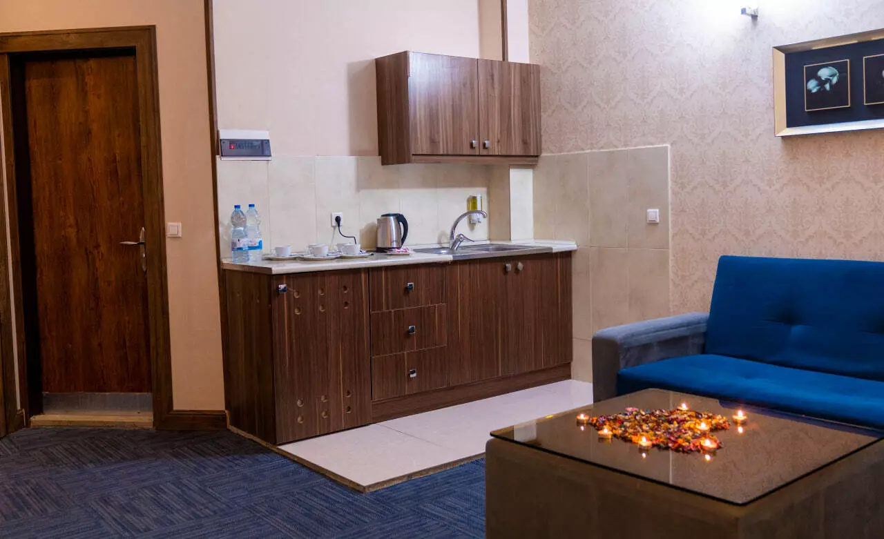 Iran Zamin Hotel