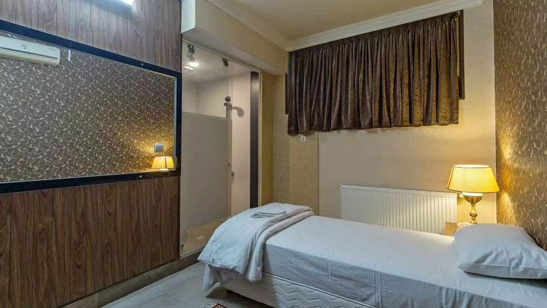 Zendehrod Hotel