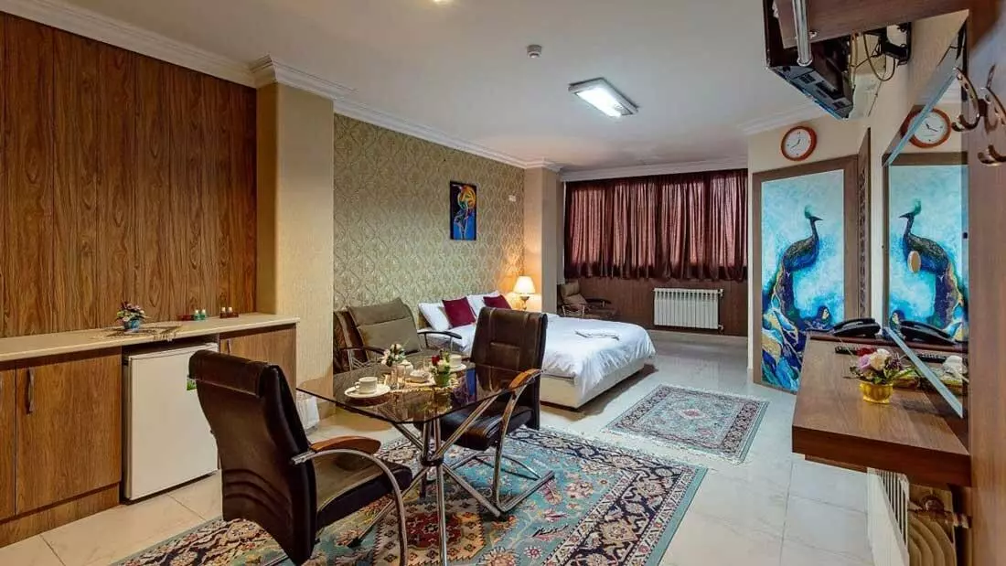 Zendehrod Hotel