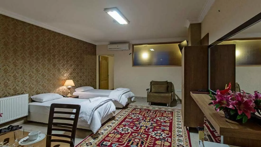 Zendehrod Hotel