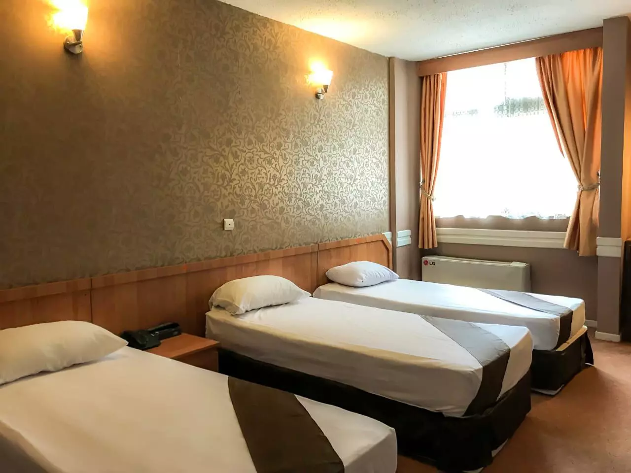Sadr Hotel