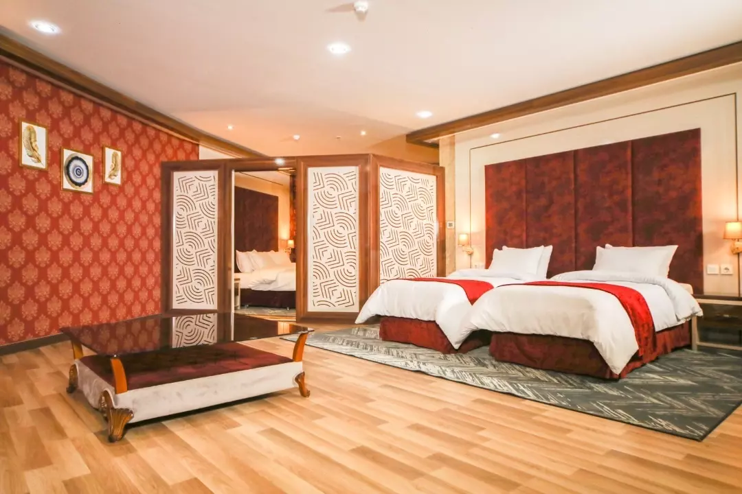 Tabarok Hotel