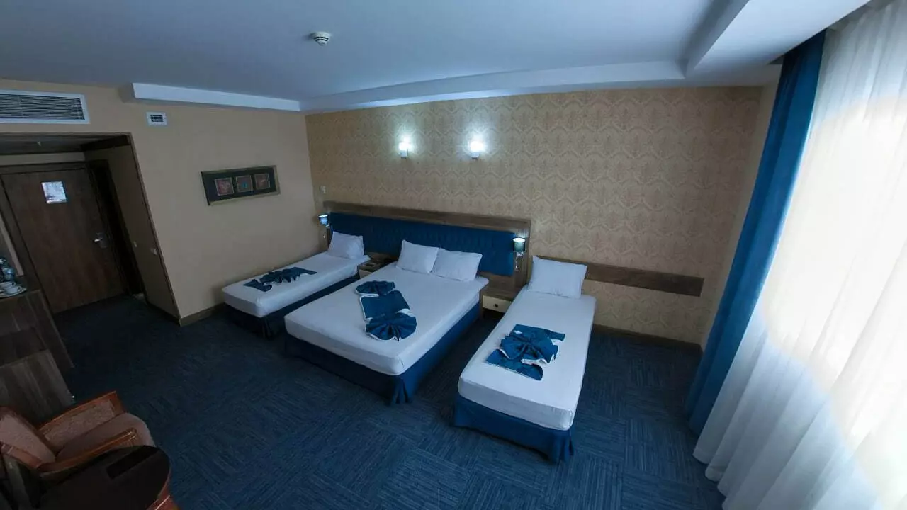Iran Zamin Hotel