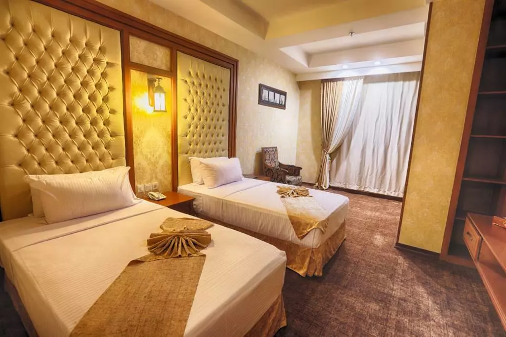 Ziafat Alzahra Hotel