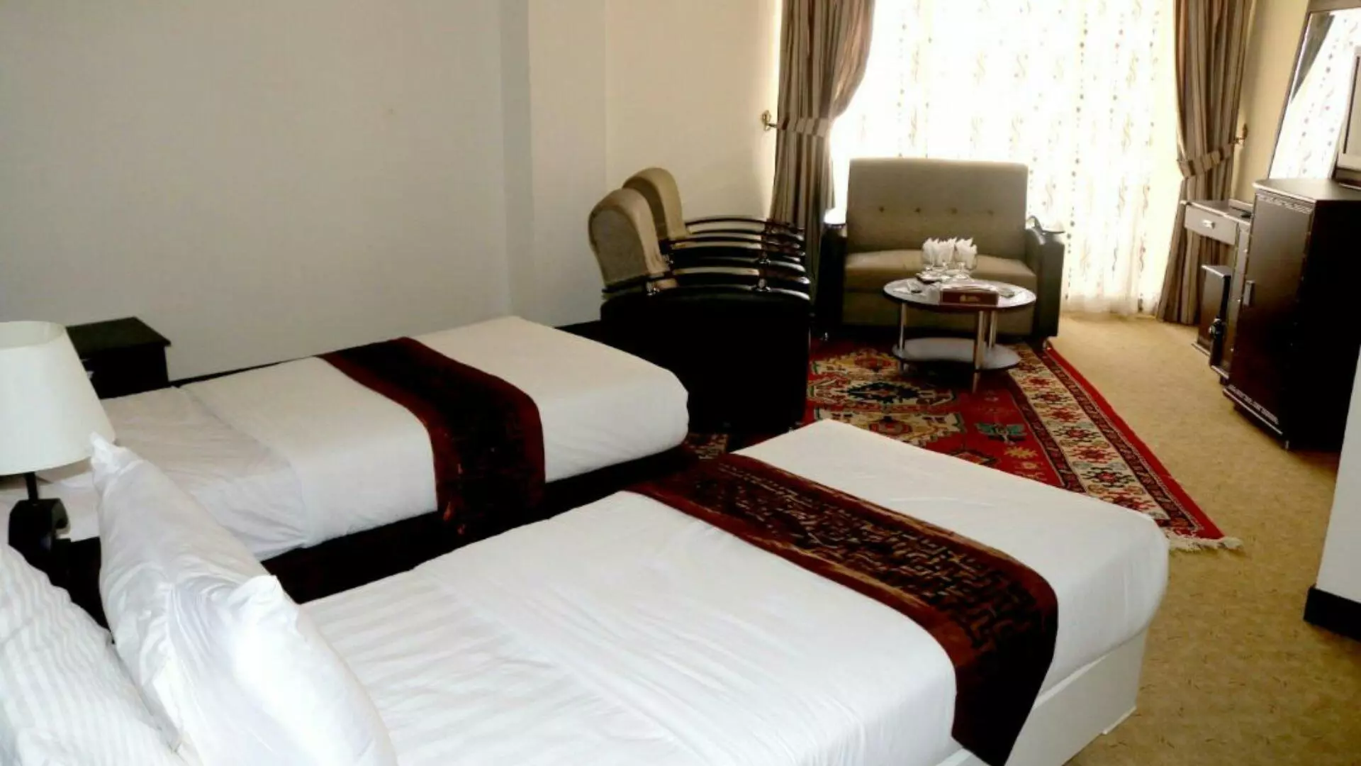 Gambron Hotel