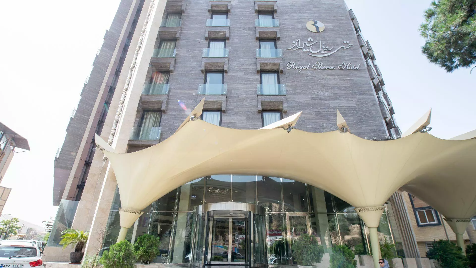 Shiraz Royal Hotel