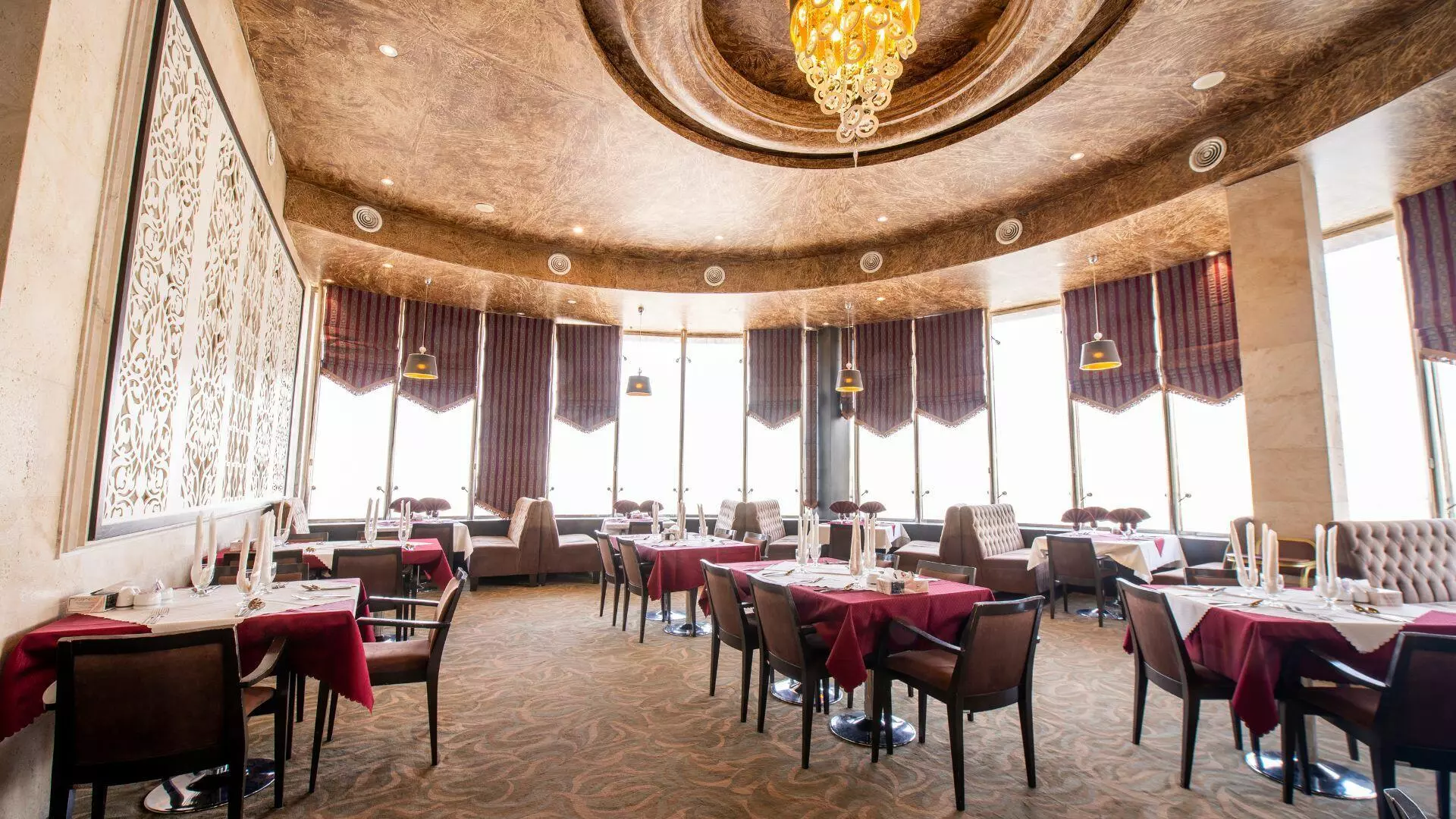 Shiraz Royal Hotel