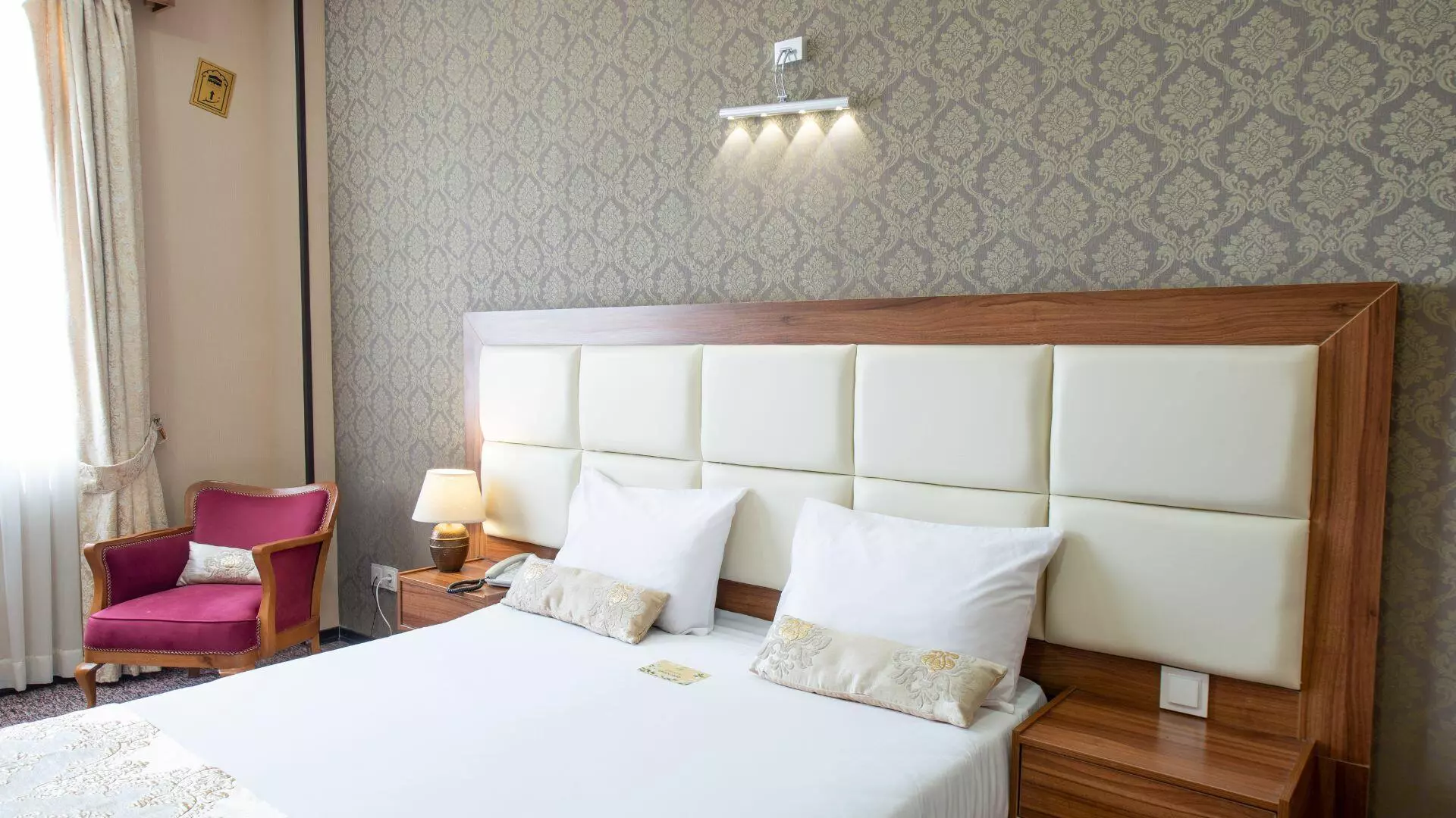 Beyn Ol Harameyn Hotel