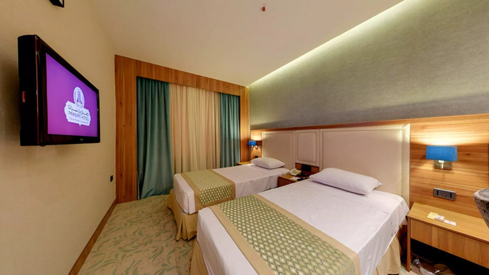 Kowsar Hotel