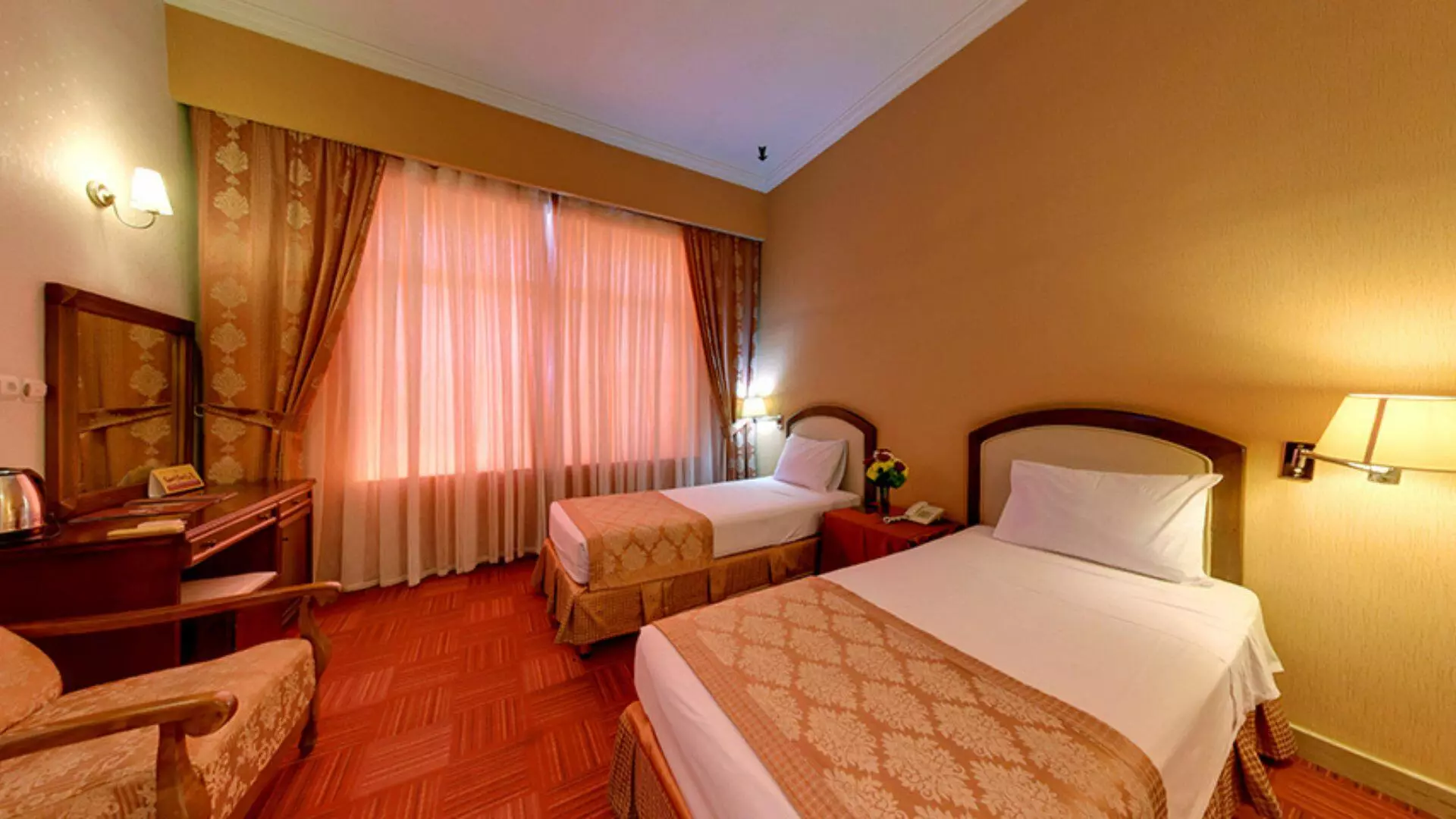 Kowsar Hotel
