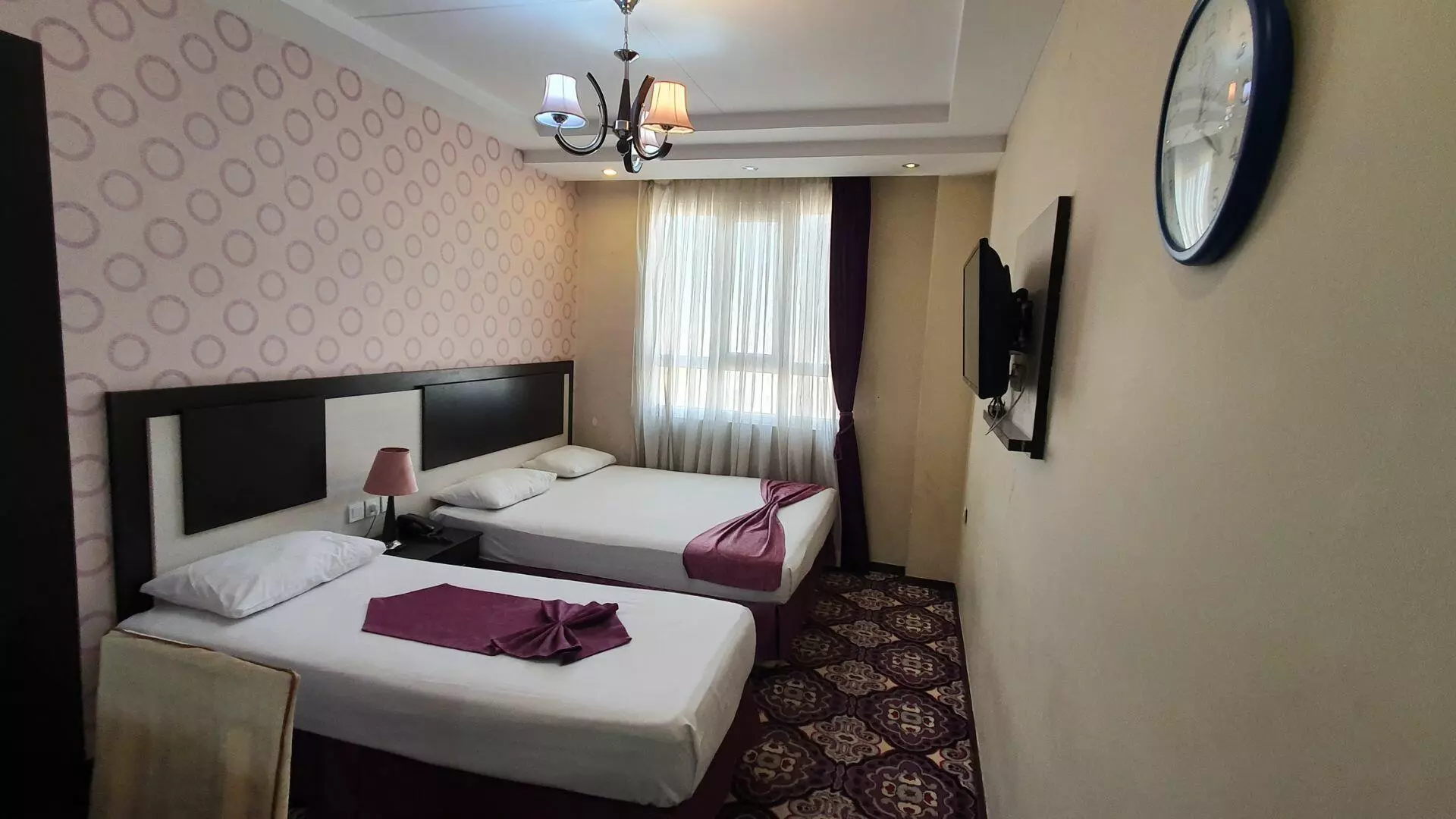 Seraj Hotel