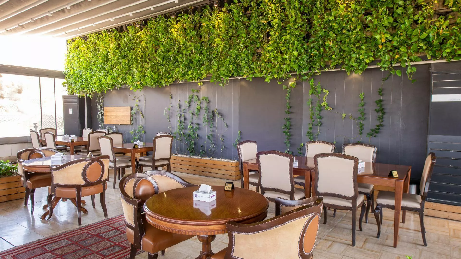 Shiraz Grand Hotel