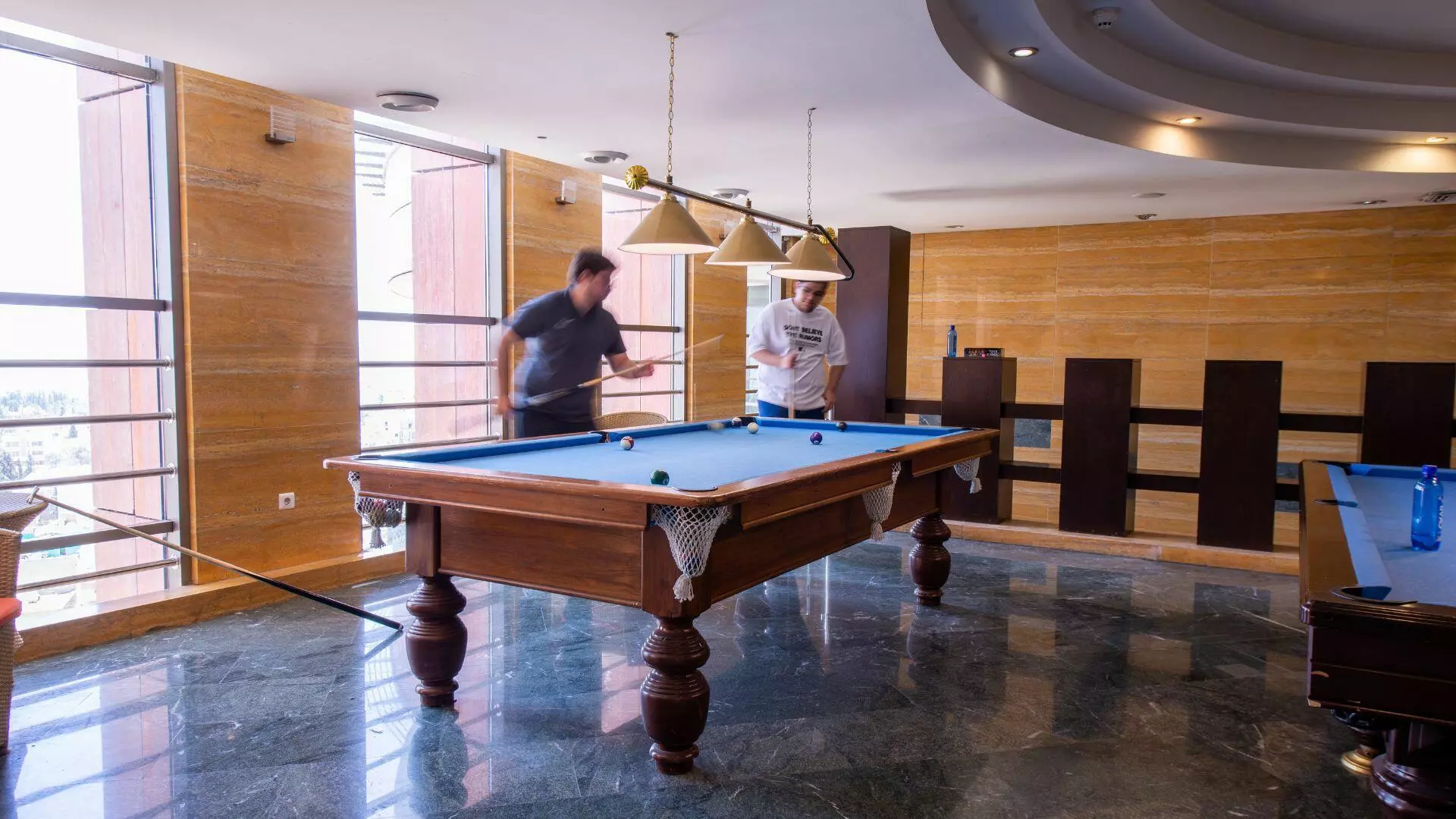 Shiraz Grand Hotel