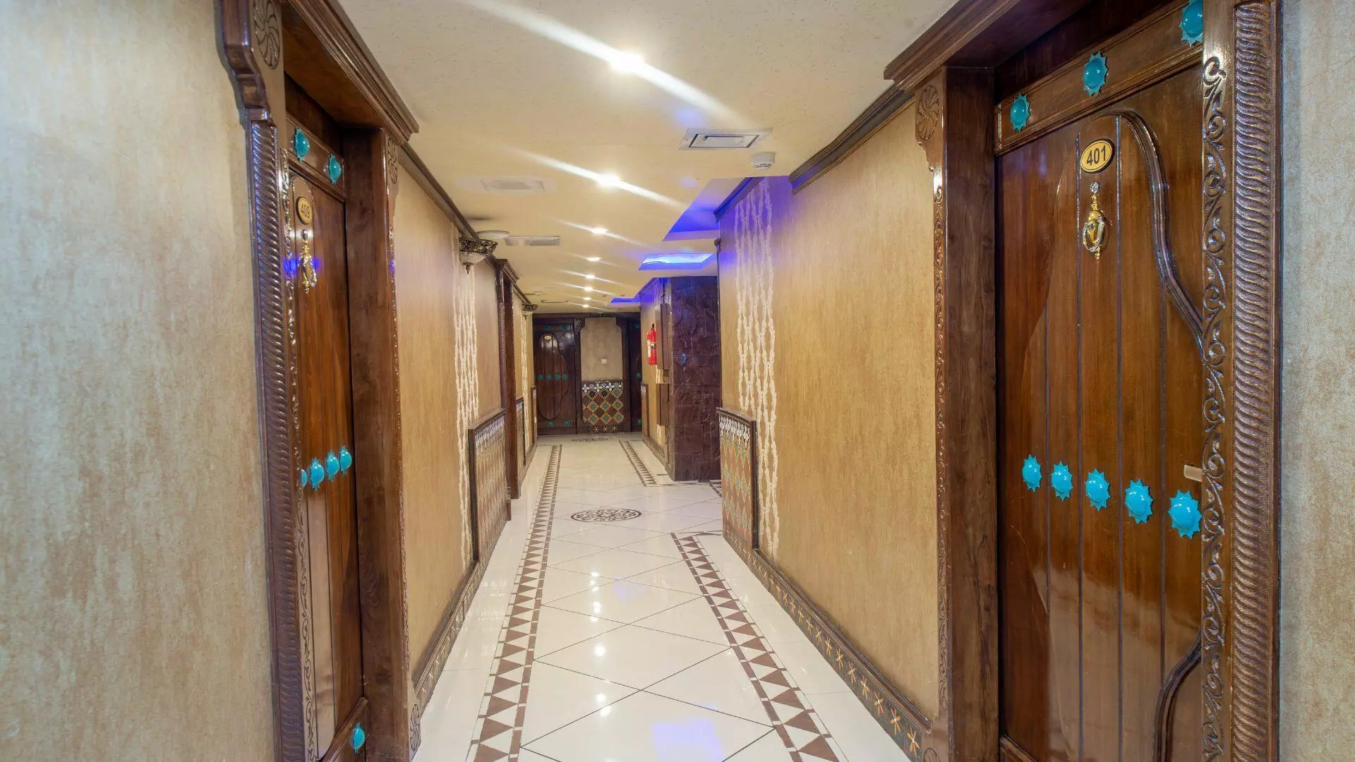 Karim Khan Hotel