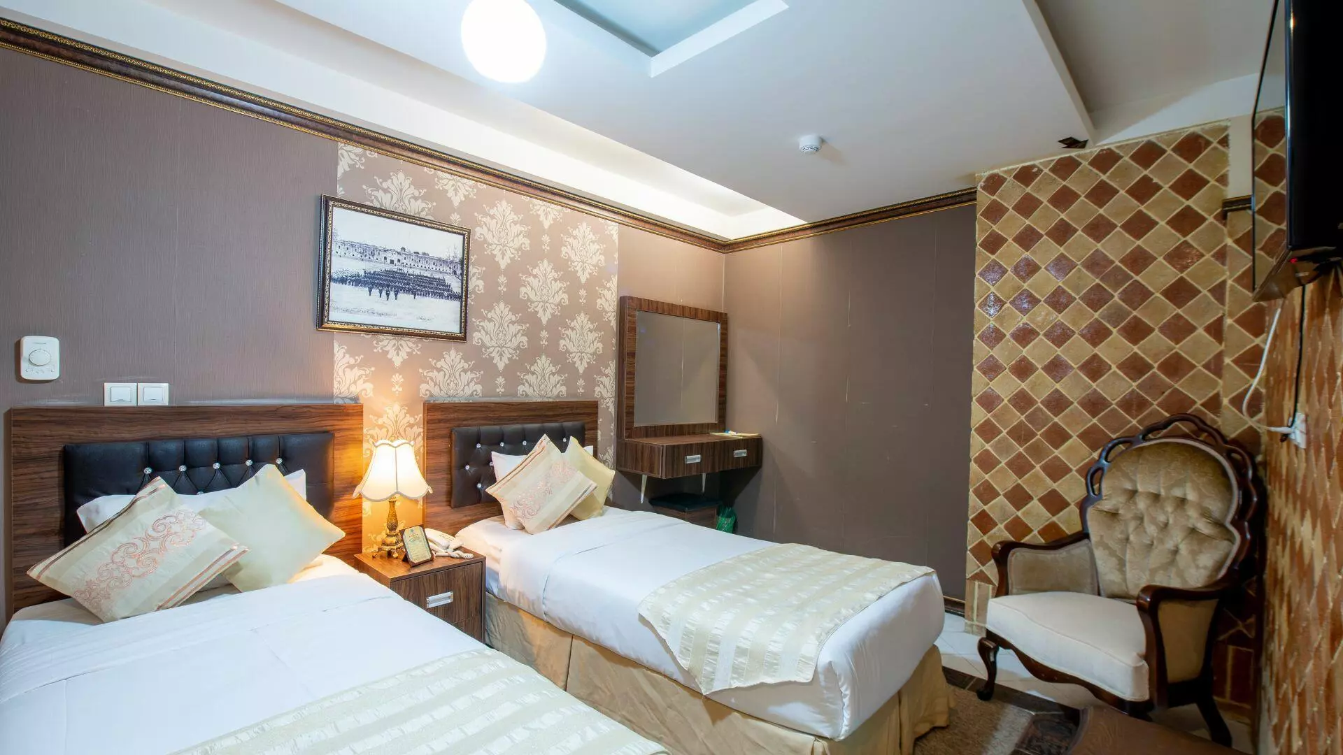 Karim Khan Hotel