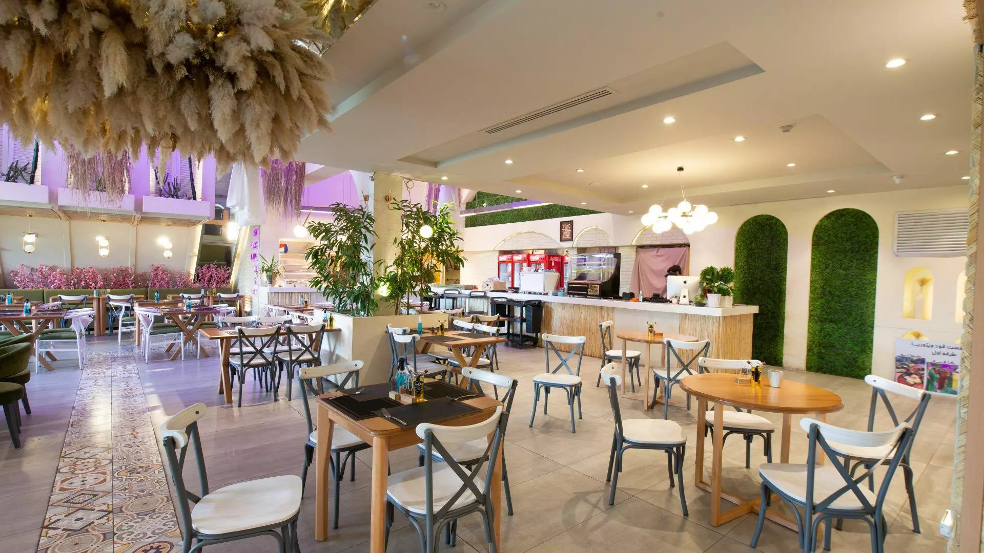 Chamran Grand Hotel
