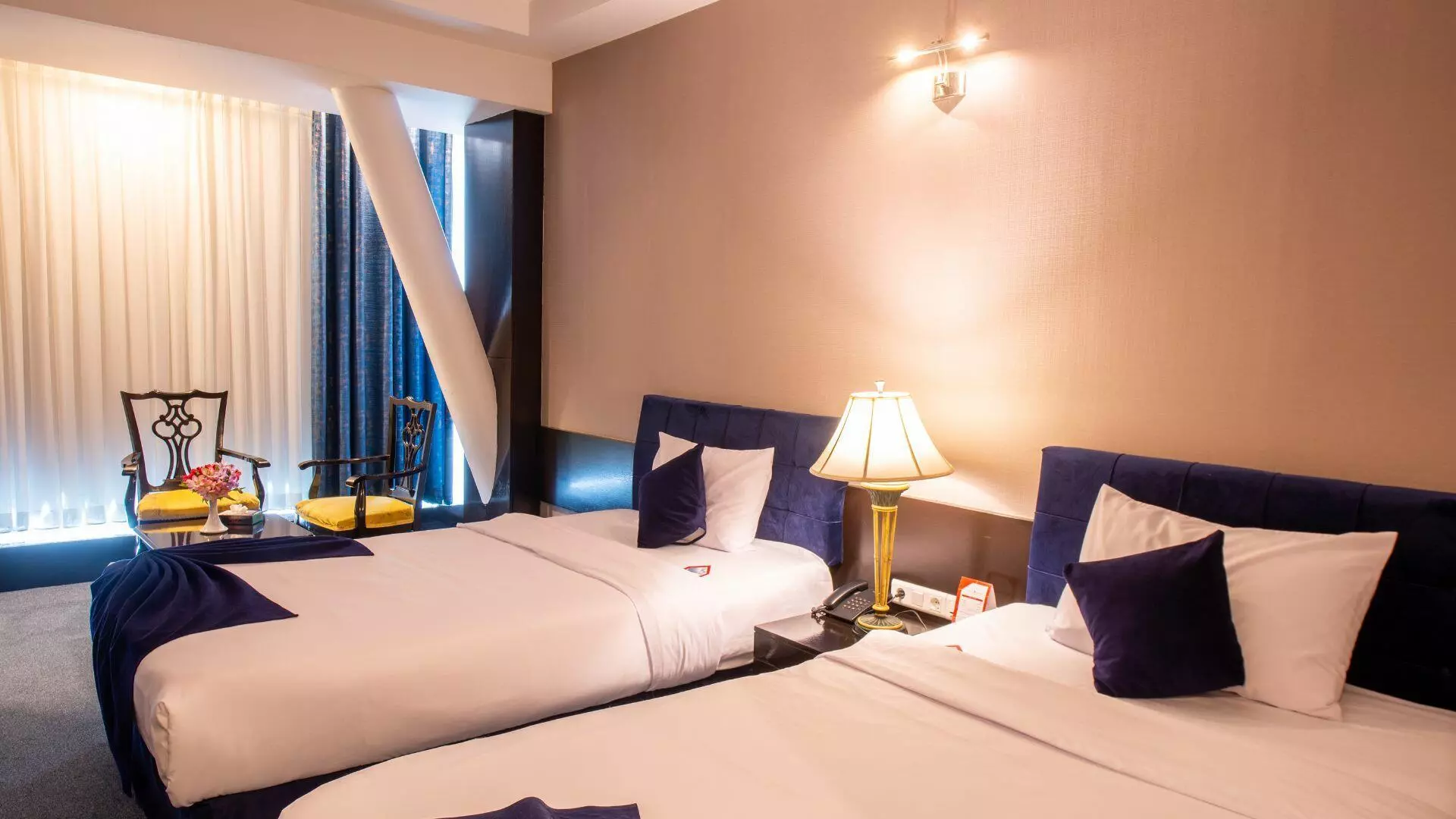 Chamran Grand Hotel