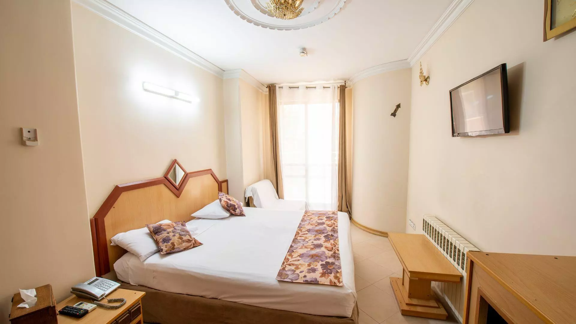 Safavi Hotel