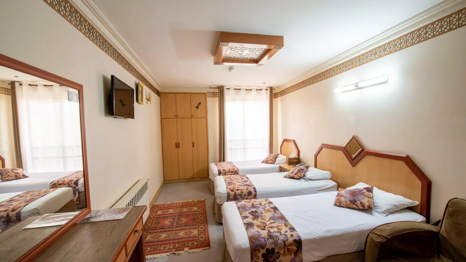 Safavi Hotel