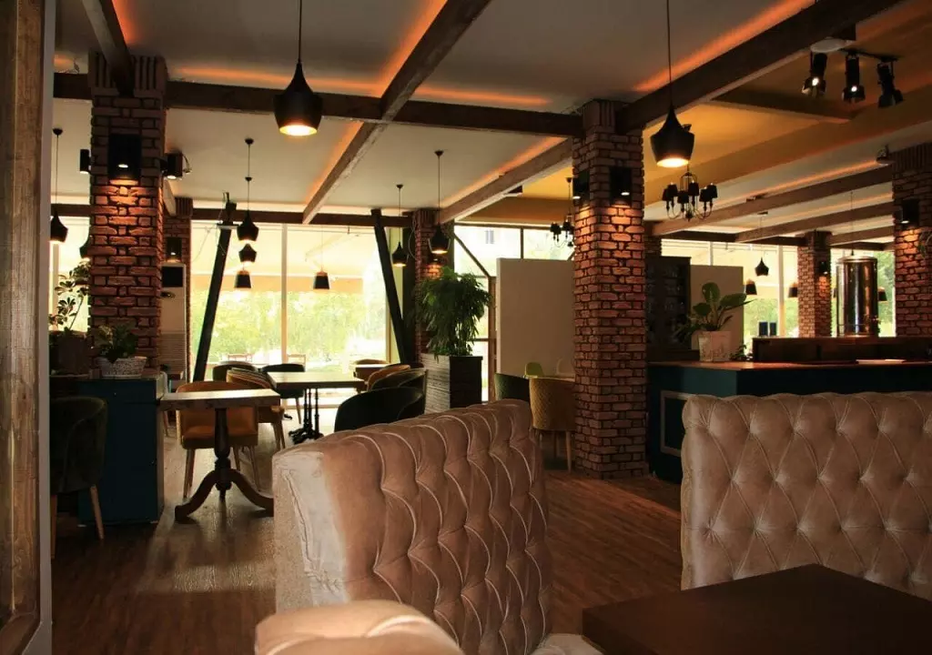 Royan Ghaem Hotel