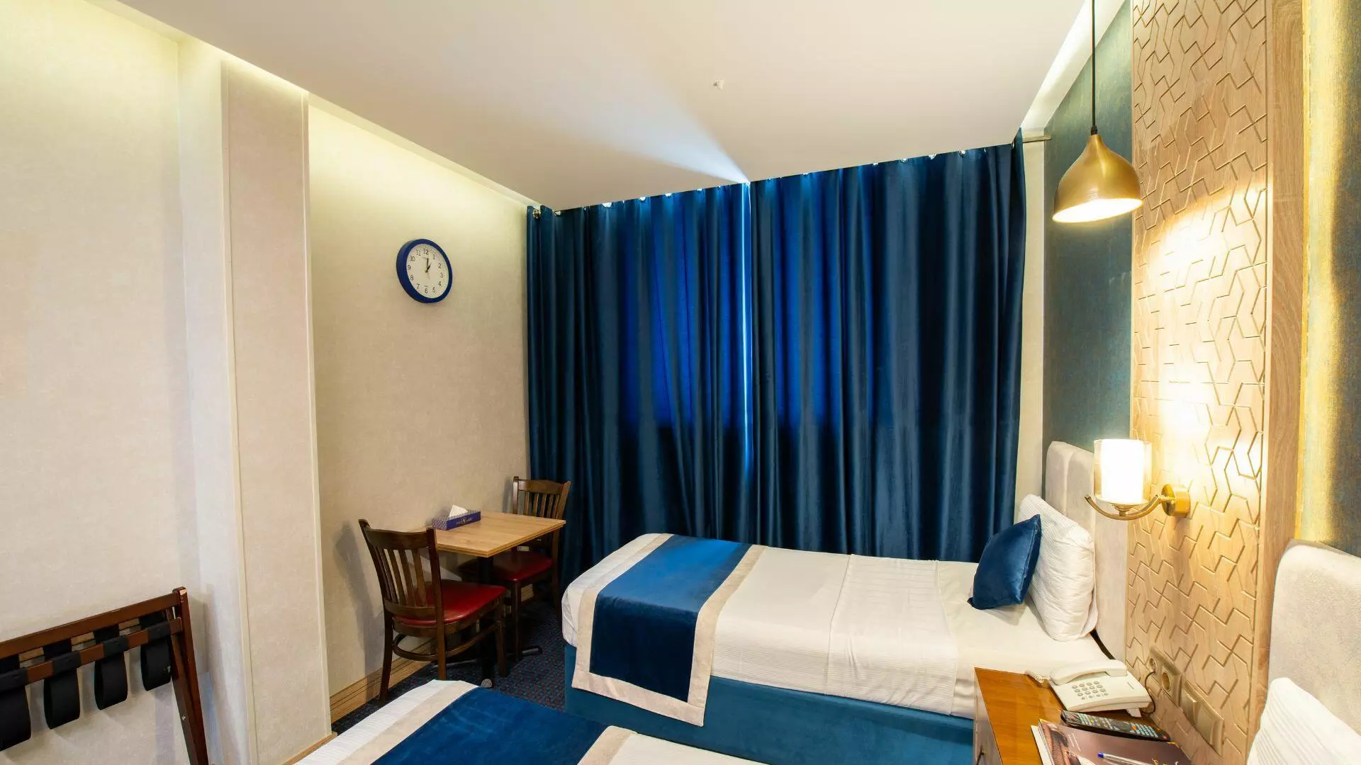 Setareh Hotel