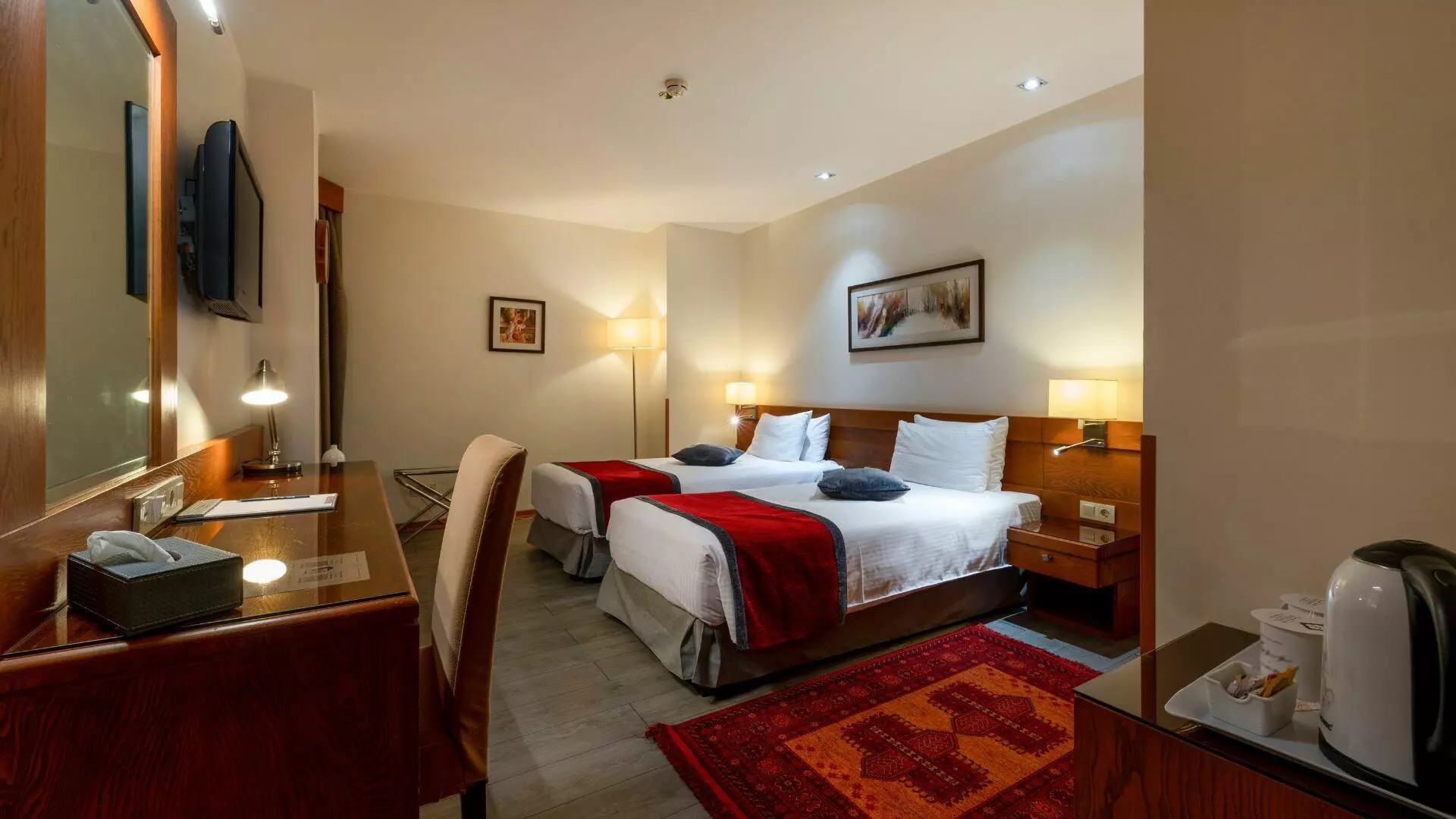 Elysee Hotel