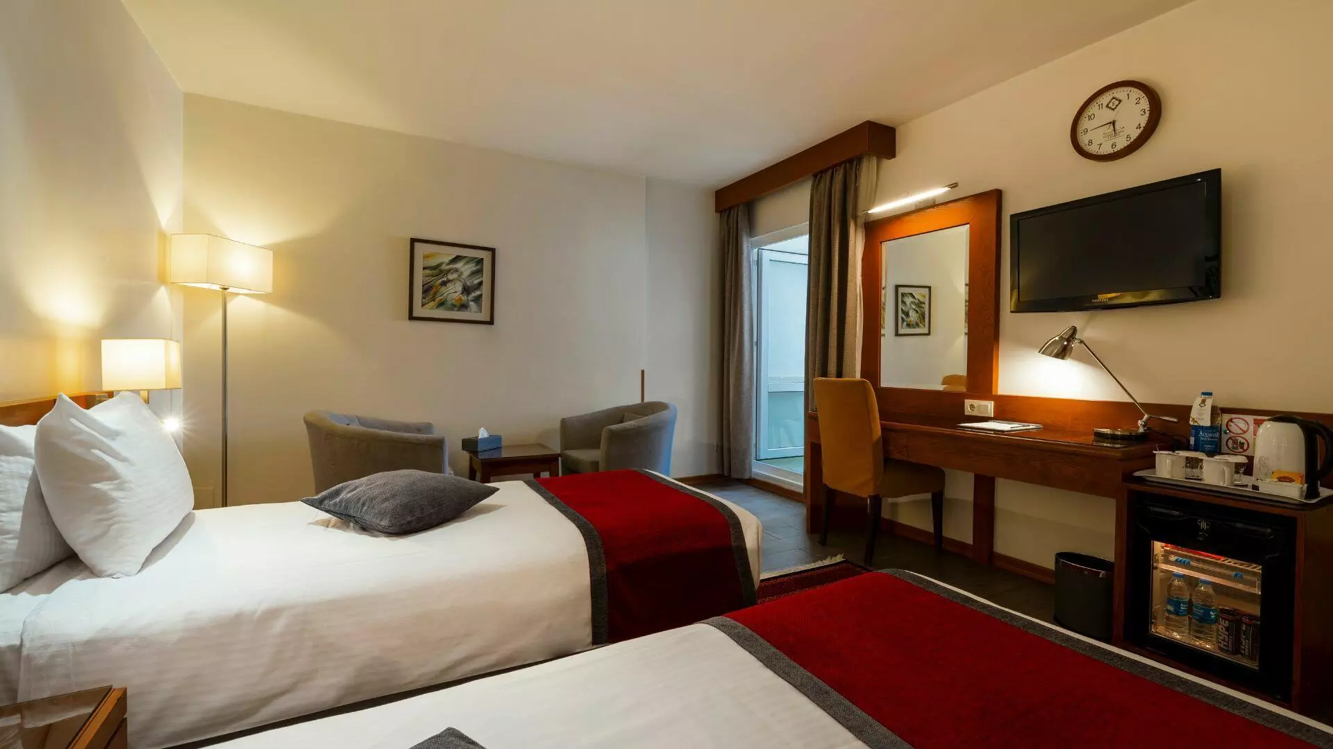 Elysee Hotel