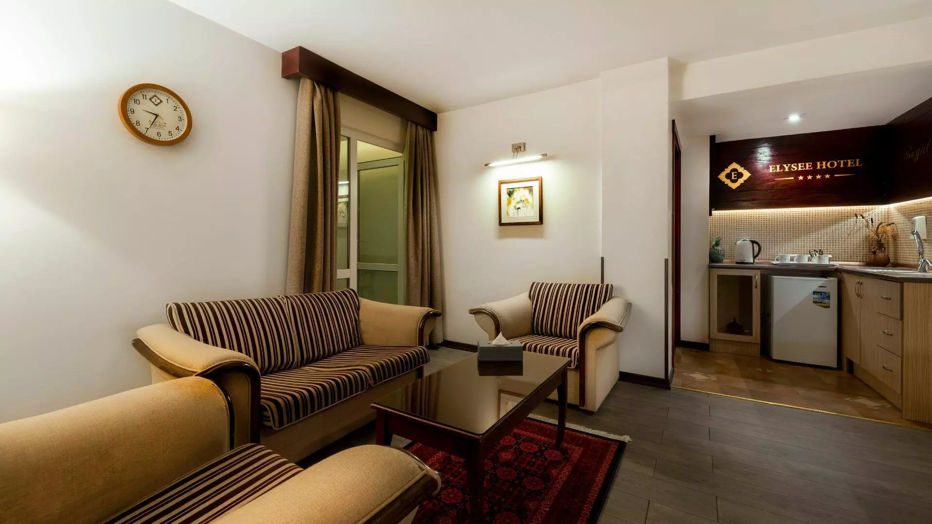 Elysee Hotel