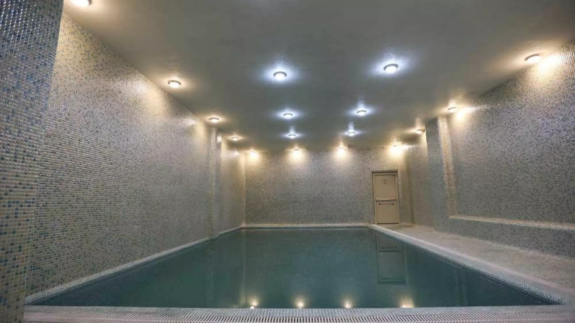 Persian Plaza Hotel
