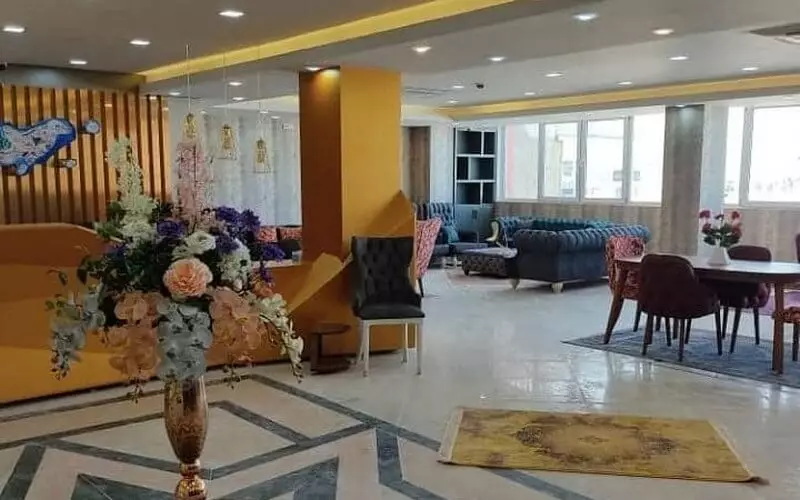 Sarina Hotel