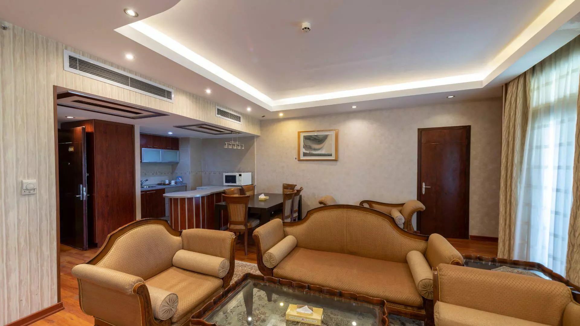Parsian Kowsar Hotel