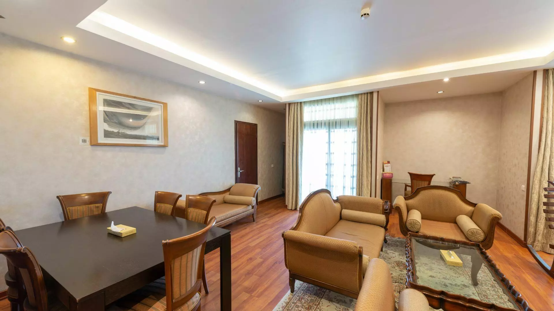 Parsian Kowsar Hotel