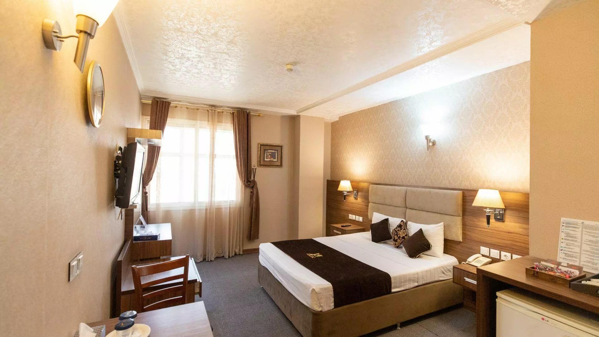 Aseman Hotel