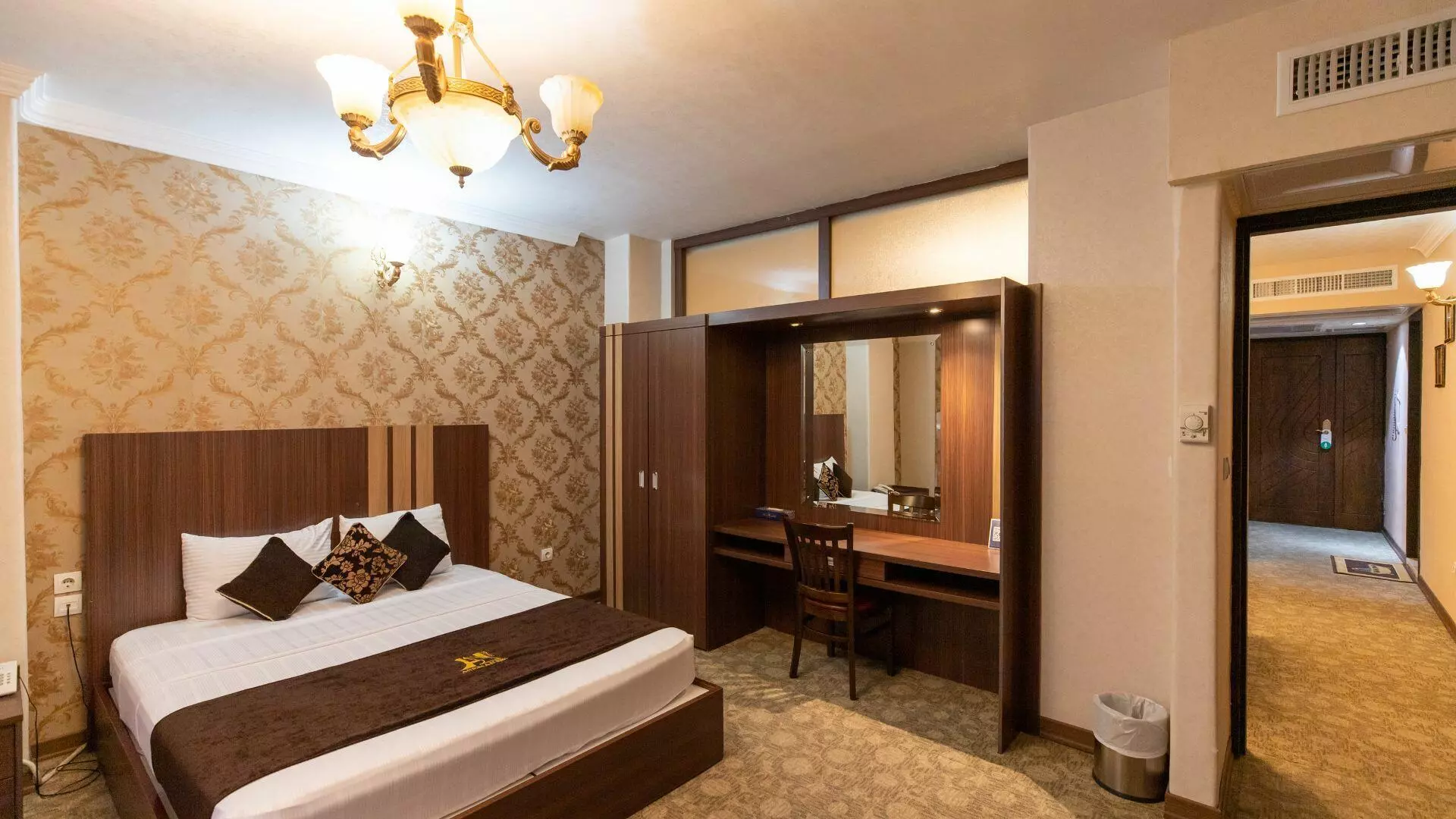 Aseman Hotel