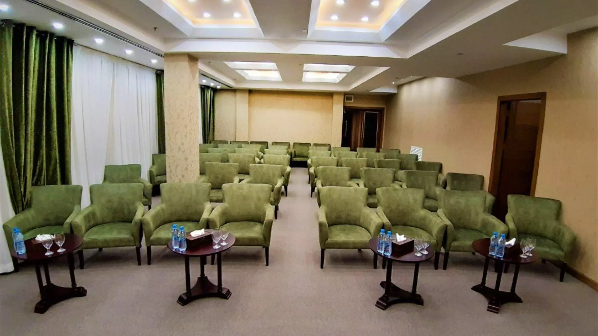 Merat Hotel