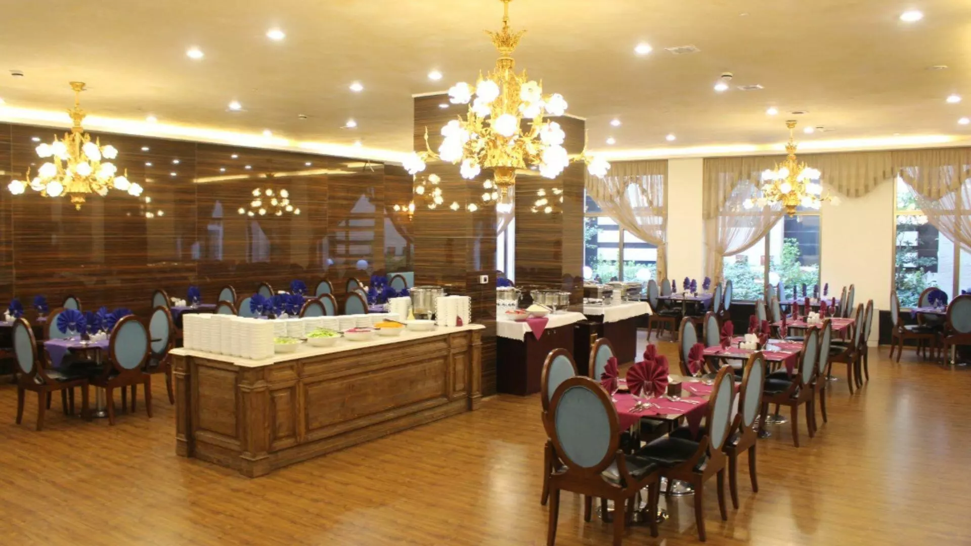 Merat Hotel