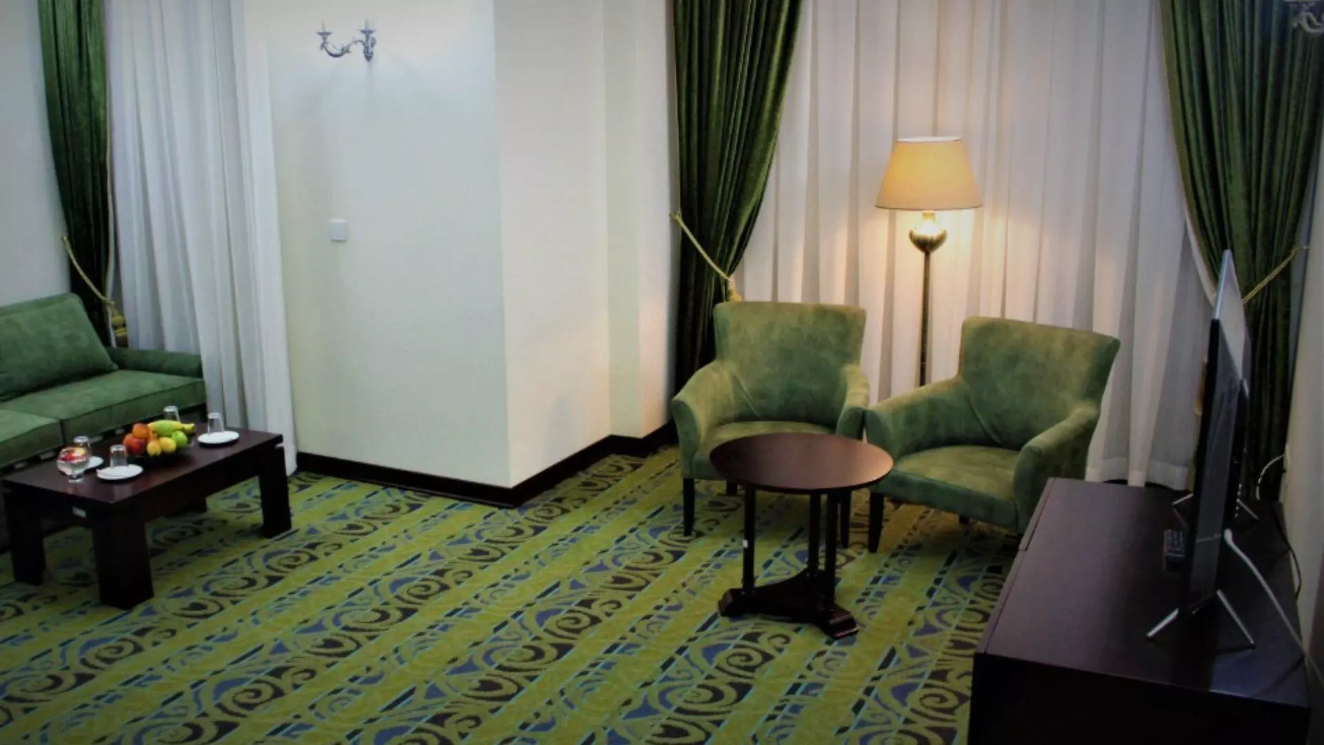 Merat Hotel