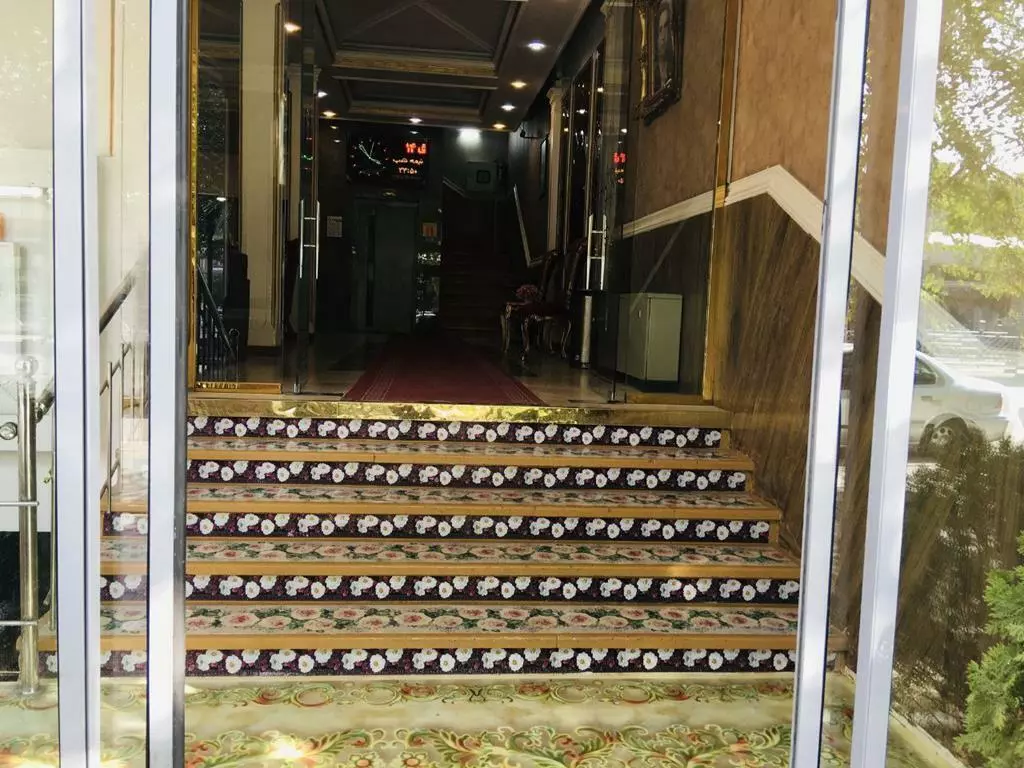 Khavar Hotel