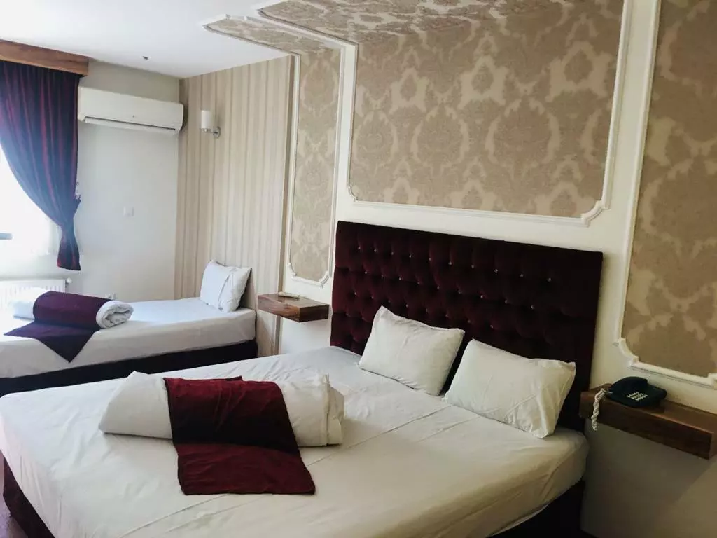Khavar Hotel