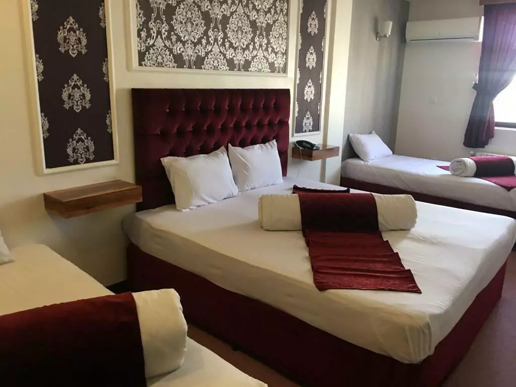 Khavar Hotel