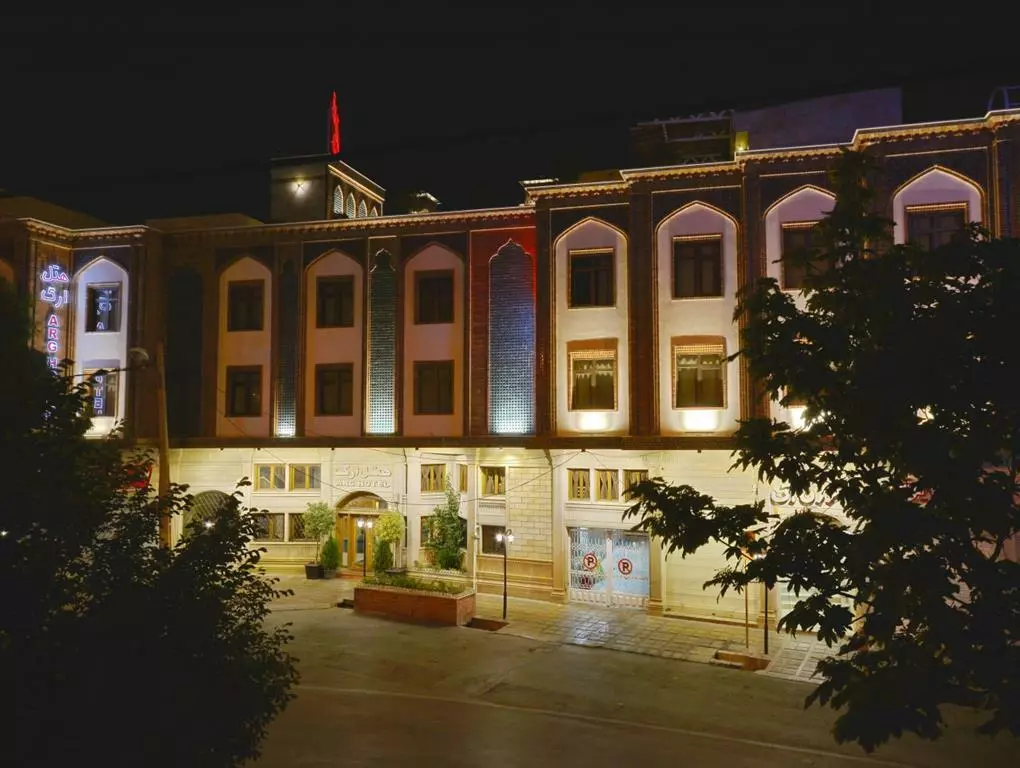 Arg Hotel